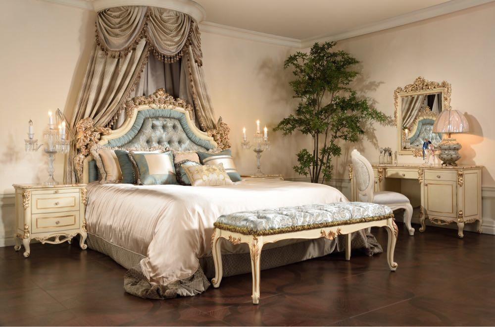 皮面洛可可家具与计算机网络工程服务的融合创新